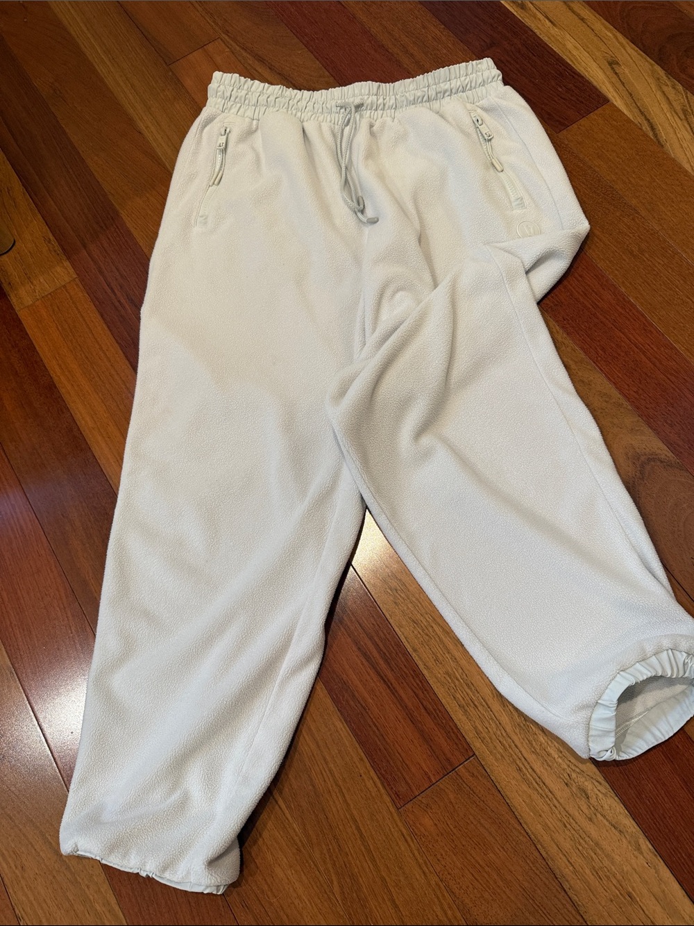 Vuori Off-White Fleece Joggers